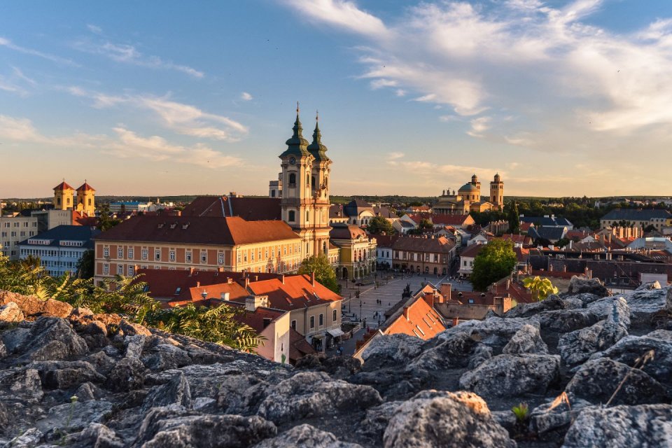 Bezoek de historische wijnstad Eger in Hongarije
