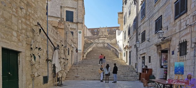 Baroque steps in Dubrovnik juiste