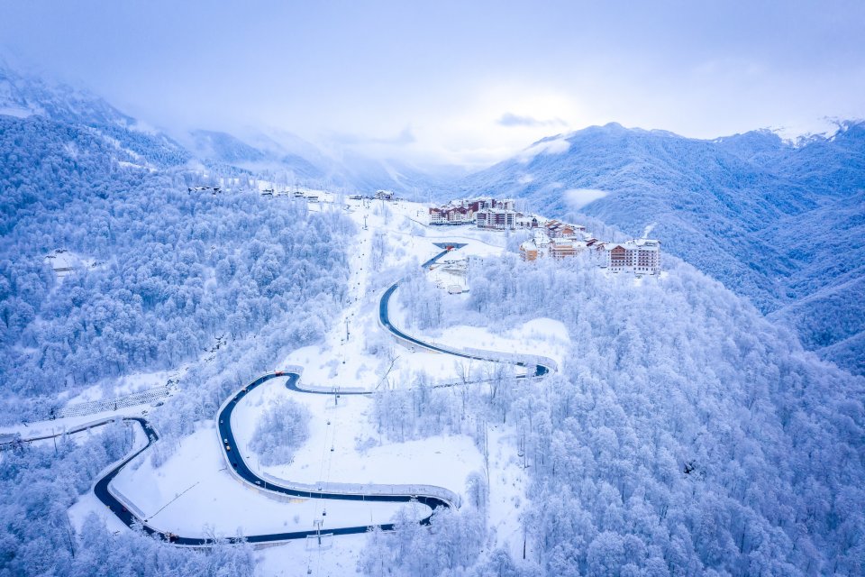 Winterbanden zijn in Oostenrijk geen overbodige luxe. Foto: Getty Images
