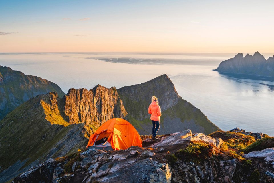 Wildkamperen - of kamperen voor meer comfort - is dé manier om de kosten te drukken in Noorwegen.