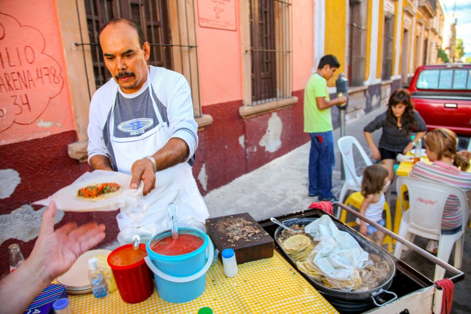 Fooi geven in Midden- en Zuid-Amerika: support de lokale economie. Foto: Getty Images