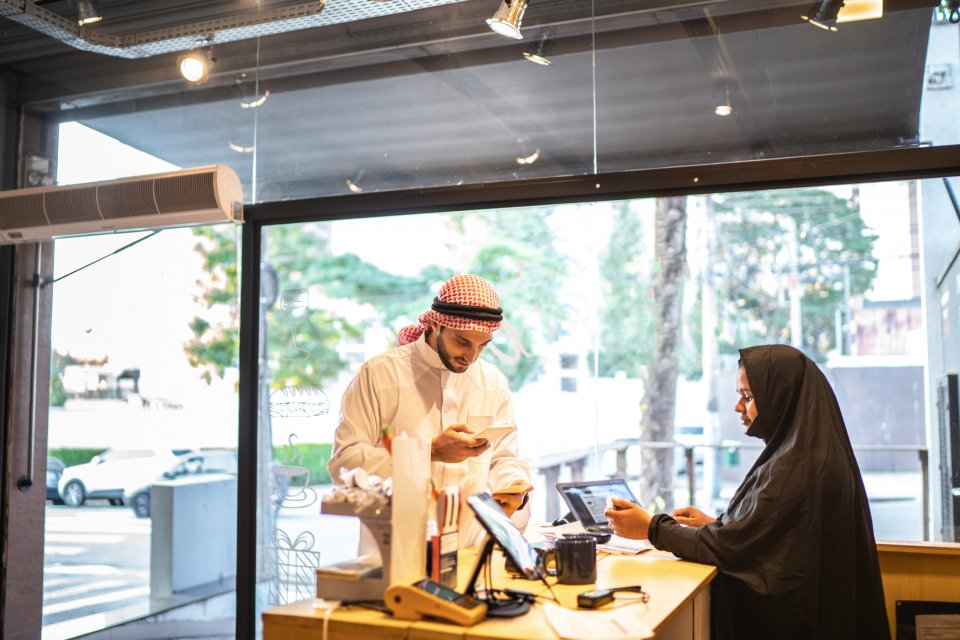 Fooi-etiquette in Dubai: geef 10-15% boven op de service charge