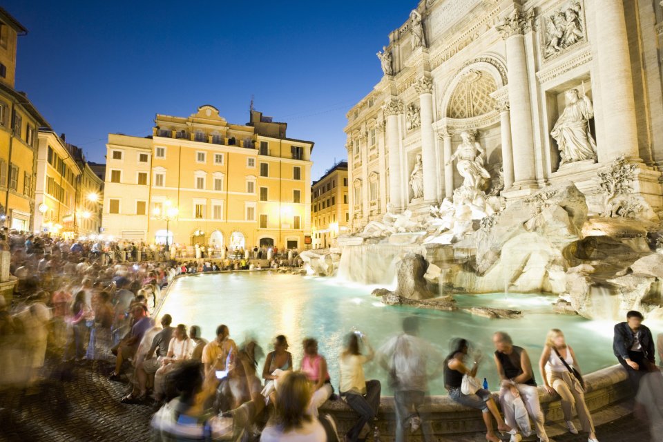 Op deze Europese bestemmingen zijn zakkenrollers het meest actief: Trevi-fontein – Rome, Italië. Foto: Getty Images