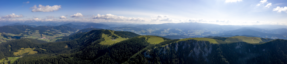 Geniet van een spectaculair panorama over Grebenzen. Foto: Tom Lamm