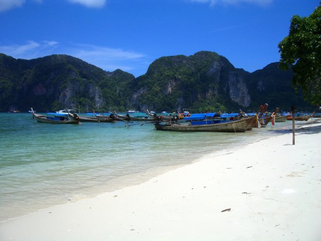koh phi phi beach