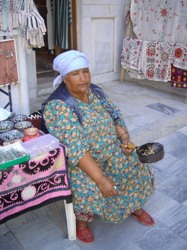 Kruidenvrouwtje in Samarkand