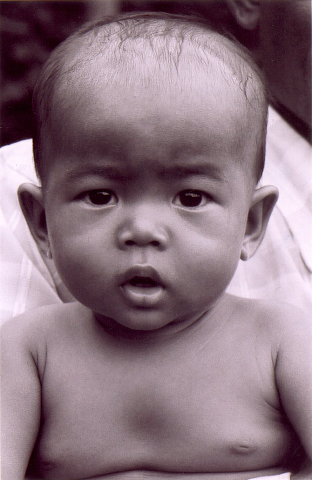baby bij Angkor Wat