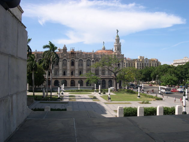 Havana, uitzicht vanaf trap Capitolio