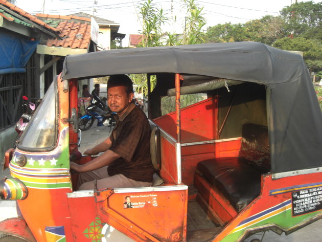 Indonesie "ouderwetse" taxi