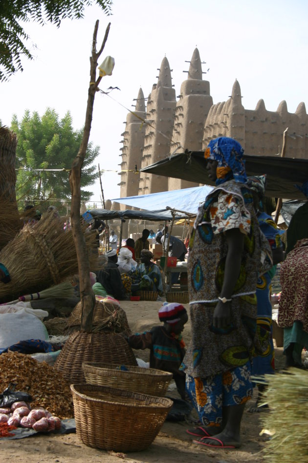 op de markt in Mali