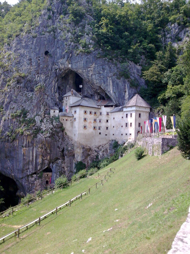 Predjama kasteel nabij Postojna