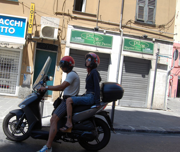 Alle Italianen rijden op scooters