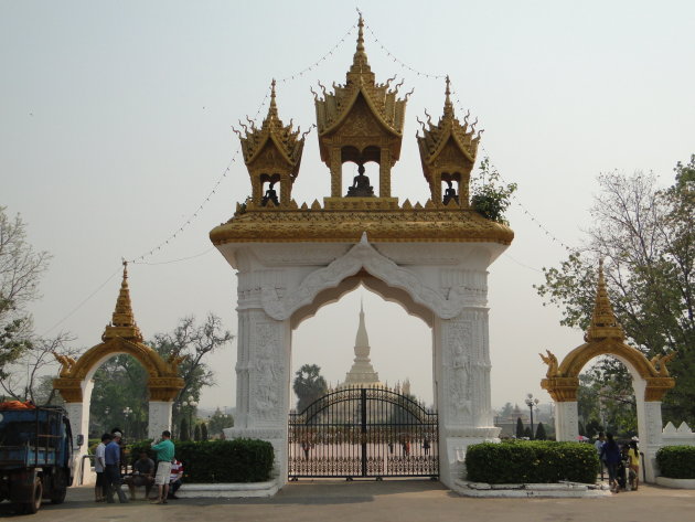 Poort voor Wat That Luang