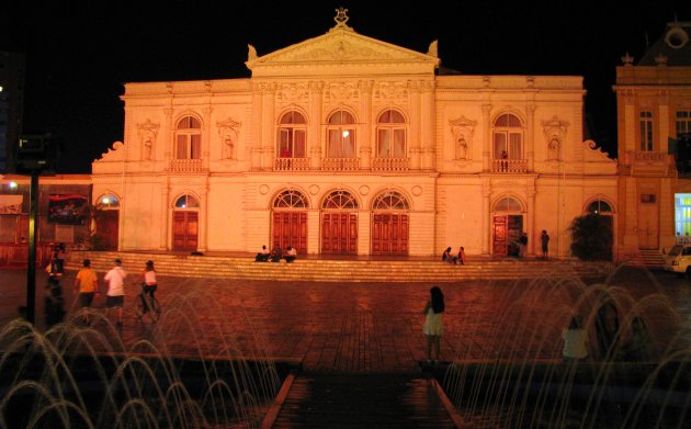 Theater Iquique