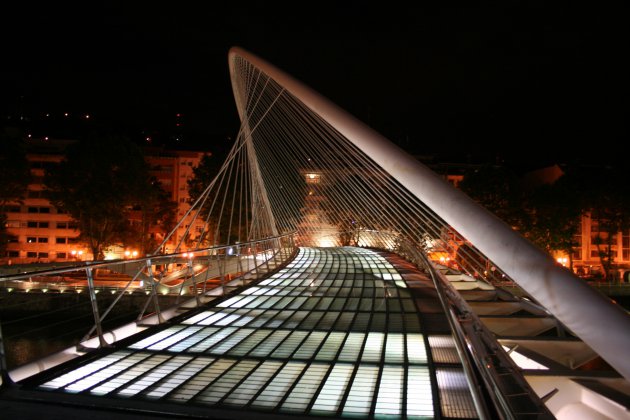 Zubizuribrug in Bilbao