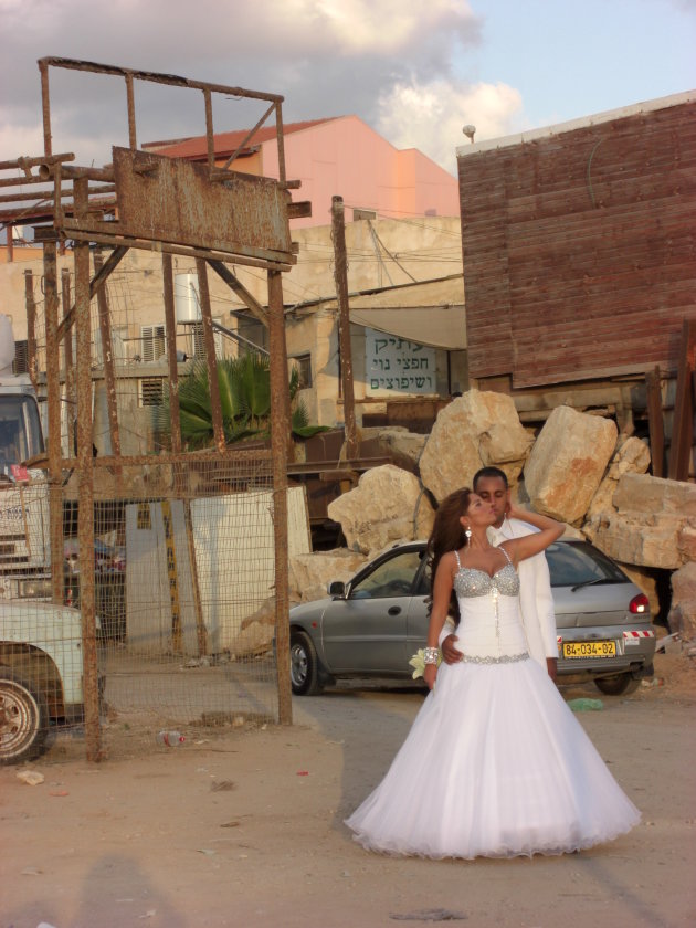 Israëlisch bruidspaar bij Jaffa