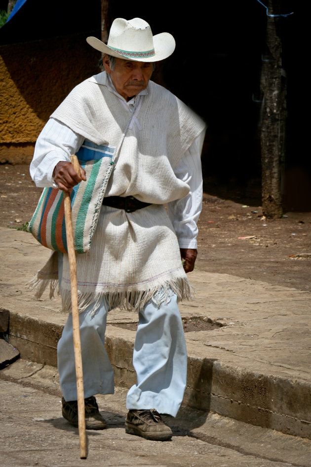 Man in traditionele kleding