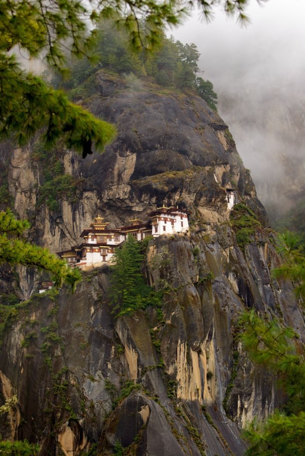 Het Thaktsang-klooster nabij Thimphu te Bhutan