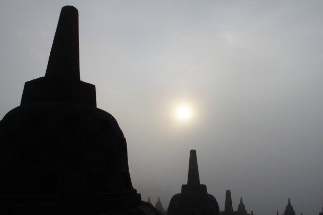 Zonsopgang bij de Borobudur