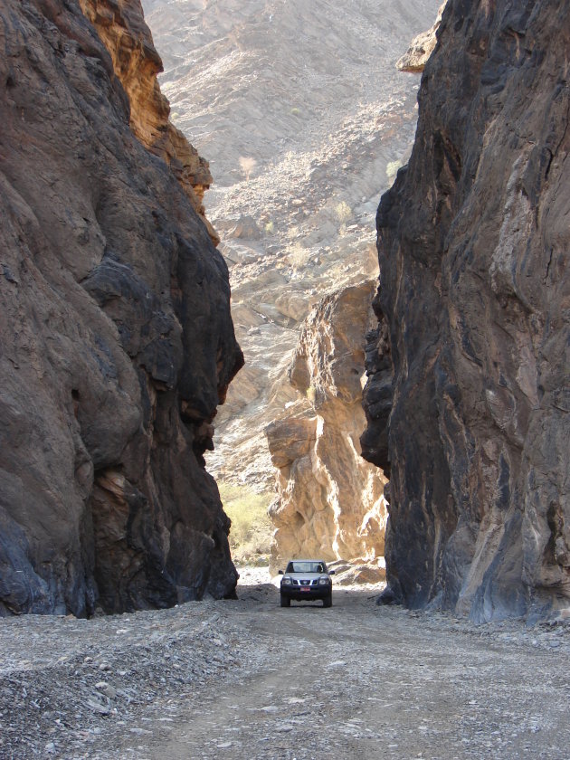 schitterende rotsen als je door deze Wadi rijd