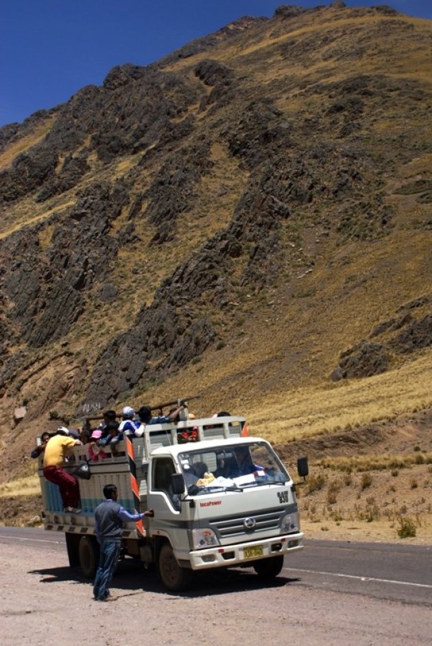 Peruaanse schoolbus