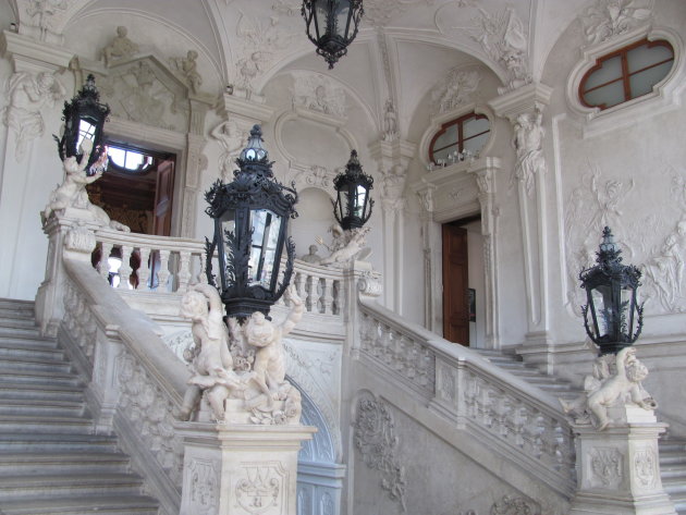 Het trappenhuis van de 'Obere Belvedere'
