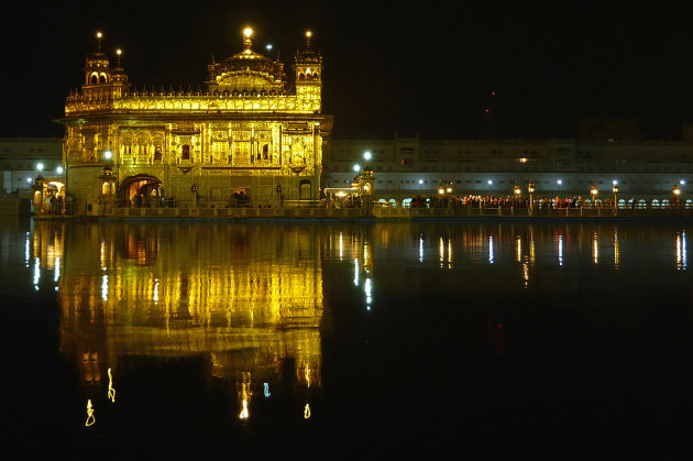 Gouden Tempel by night