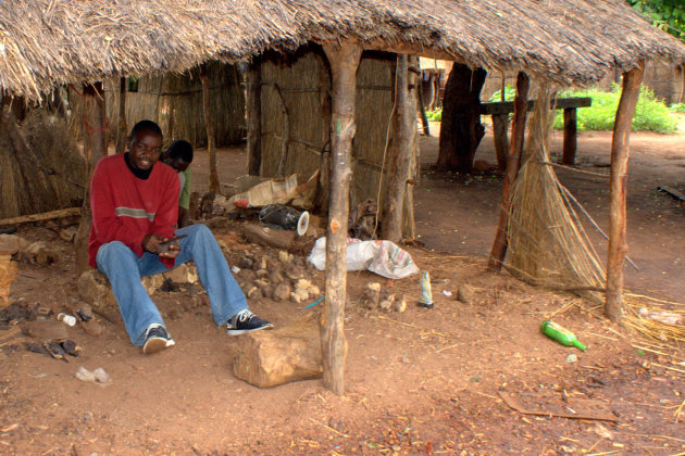 Houtbewerking Chief Mukuni's Village