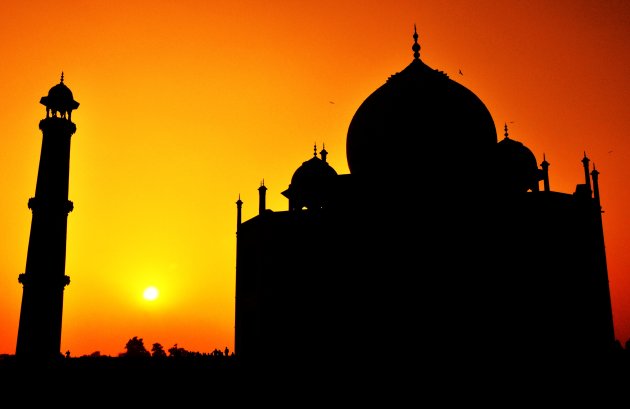 Taj Mahal bij ondergaande zon