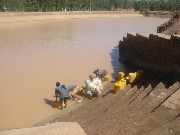 Water halen in Axum, Ethiopië