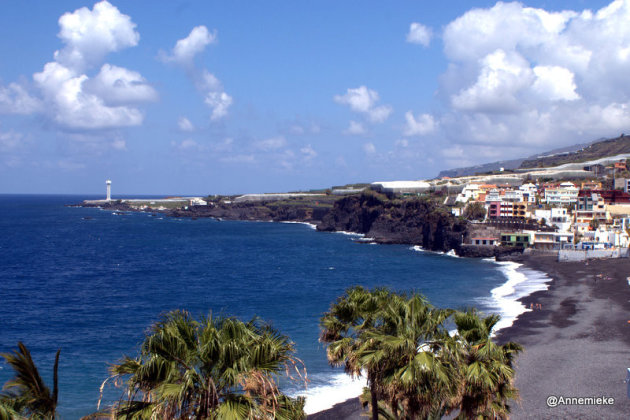 Uitzicht op Puerto Naos, La Palma