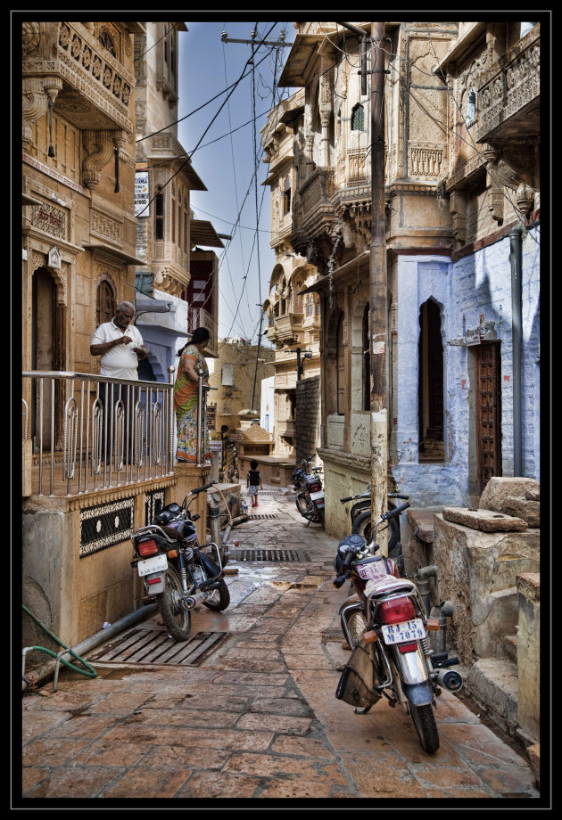 streets of jaisalmer