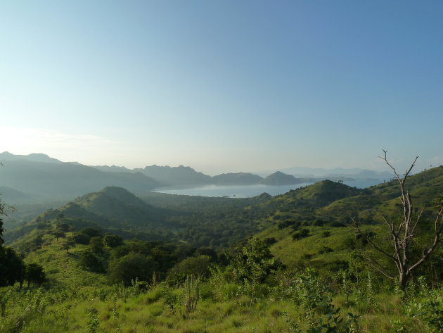 Uitzicht vanaf uitkijkpunt Komodo eiland