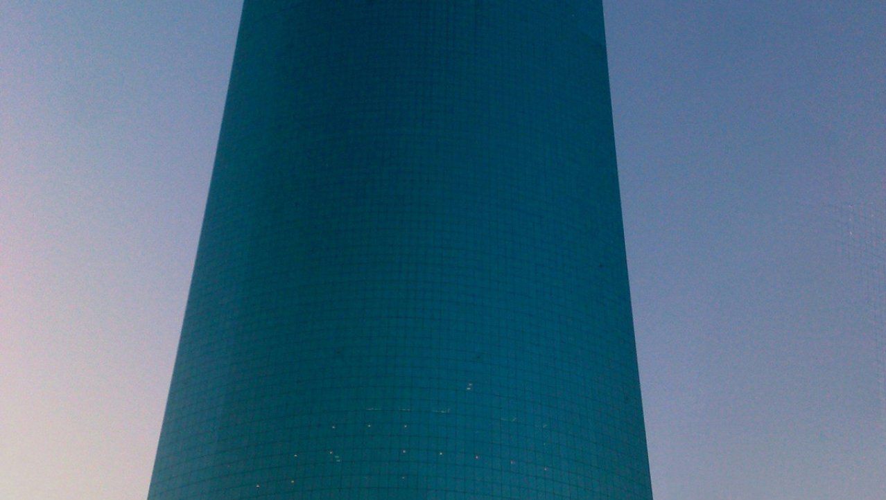 Al Mamlaka Tower 