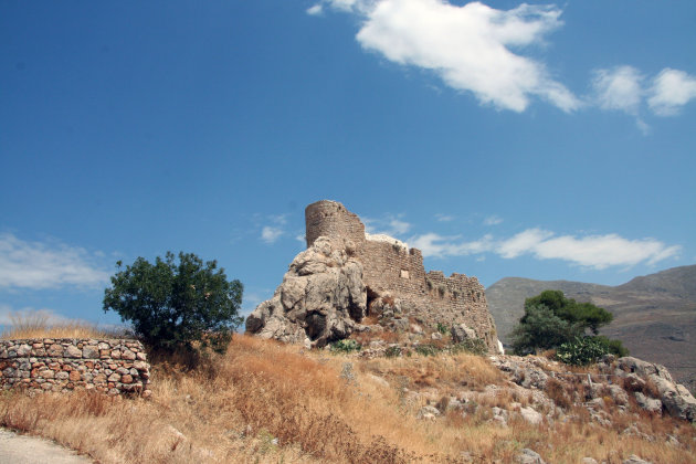 Ruines vlakbij Chorio op Kalymnos in Griekenland