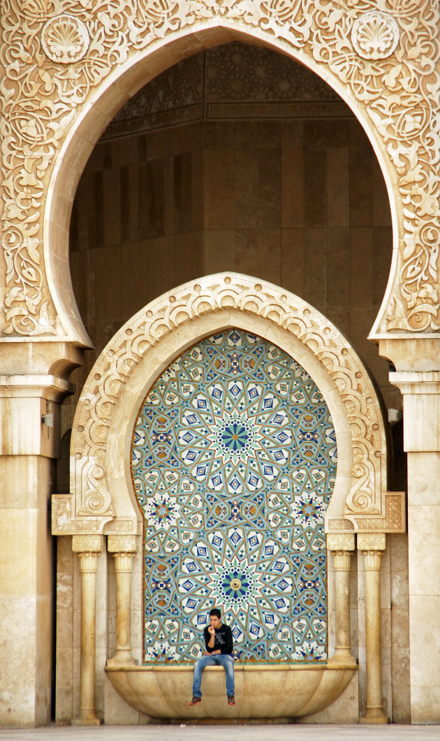 Groot(s) detail Hassan II moskee