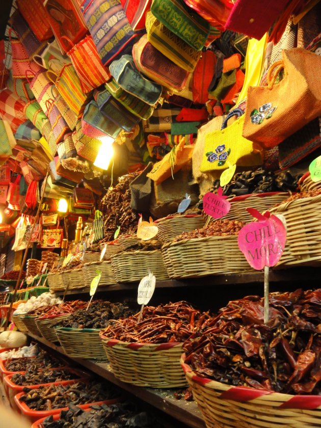 Chilis op de markt van Oaxaca