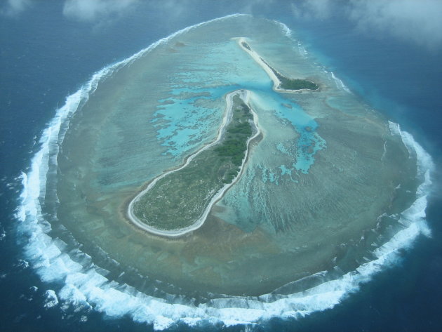 Onderweg naar Lady Elliot eiland vlogen we over lady Musgrave eiland (zuid punt van Great barrier reef)