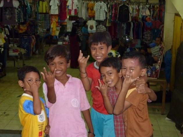 Ondeugende Balinese jongetjes