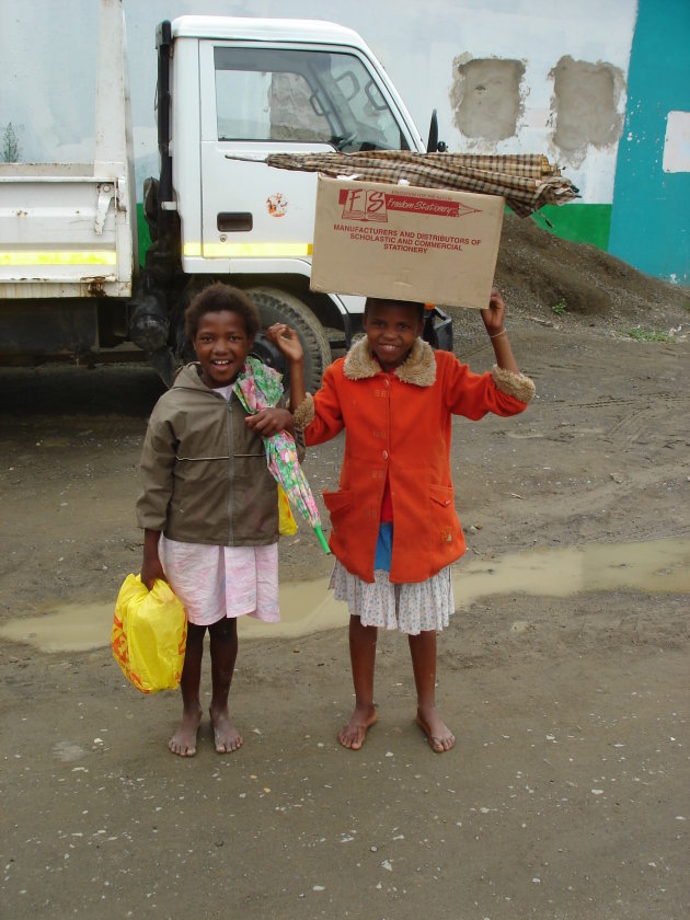 2 Xhosa meisjes in Port St Johns