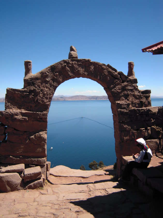Uitzicht op Lago Titicaca
