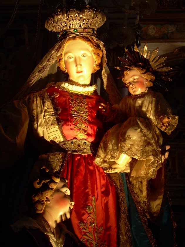 Mariabeeld in de kathedraal van Amalfi