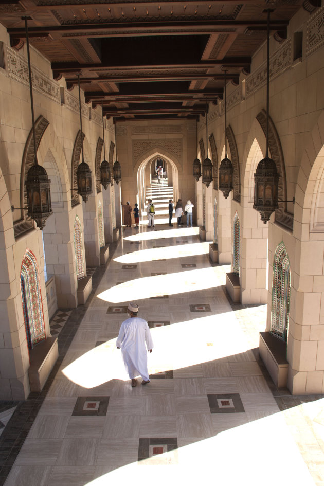 Corridor bij moskee Sultan Qaboos
