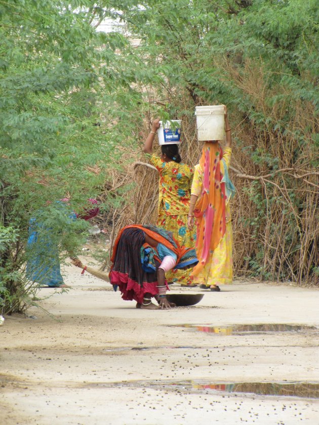 Vegen, tillen en sjouwen: de vrouwen in India werken hard