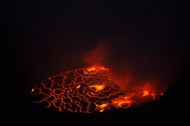 Lavameer in de Nyiragongo vulkaan