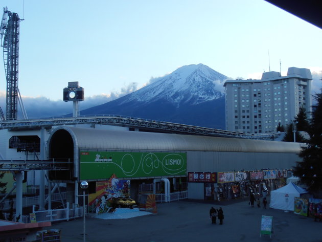 Attractiepark Fuji-Q Highland, met prachtig uitzicht op Mt Fuji