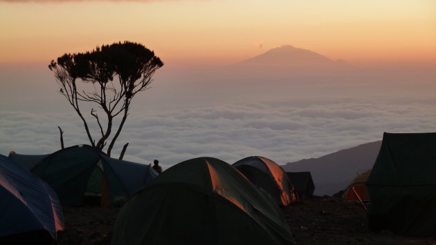 Zonondergang op de Shira camping, Kilimanjaro