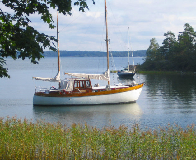 Een van de vele boten omgeving Stockholm
