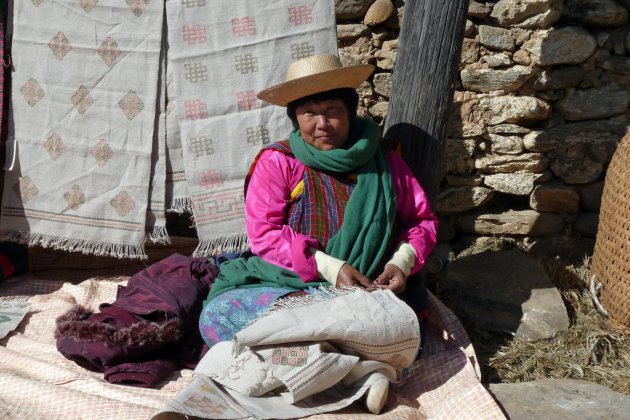 Vrouw in de Bumthang vallei