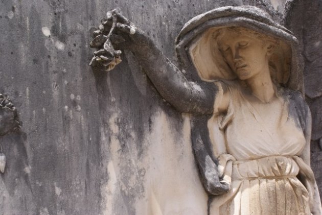Coimbra: Het oude kerkhof in de bovenstad